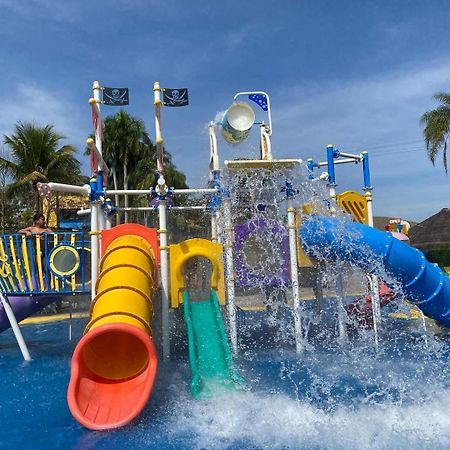 Flat Particular Adeias Das Aguas Park Resort Barra do Pirai Exterior photo